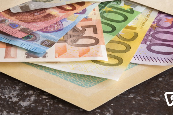 Zahlung einer Beihilfe: Muss ich diese versteuern und dem Finanzamt mitteilen?