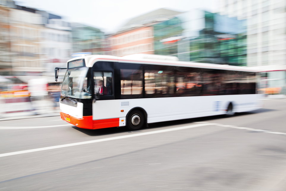 Fahrten mit dem ÖPNV zur Arbeit können steuerlich geltend gemacht werden. Fahrten mit dem ÖPNV zur Arbeit können steuerlich geltend gemacht werden.