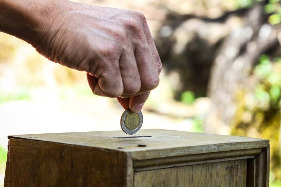 Spenden an Parteien und gemeinnützige Organisationen lassen sich von der Steuer absetzen. Spenden an Parteien und gemeinnützige Organisationen lassen sich von der Steuer absetzen.